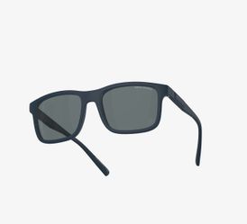 ARMANI EXCHANGE SUNGLASSES // BLUE