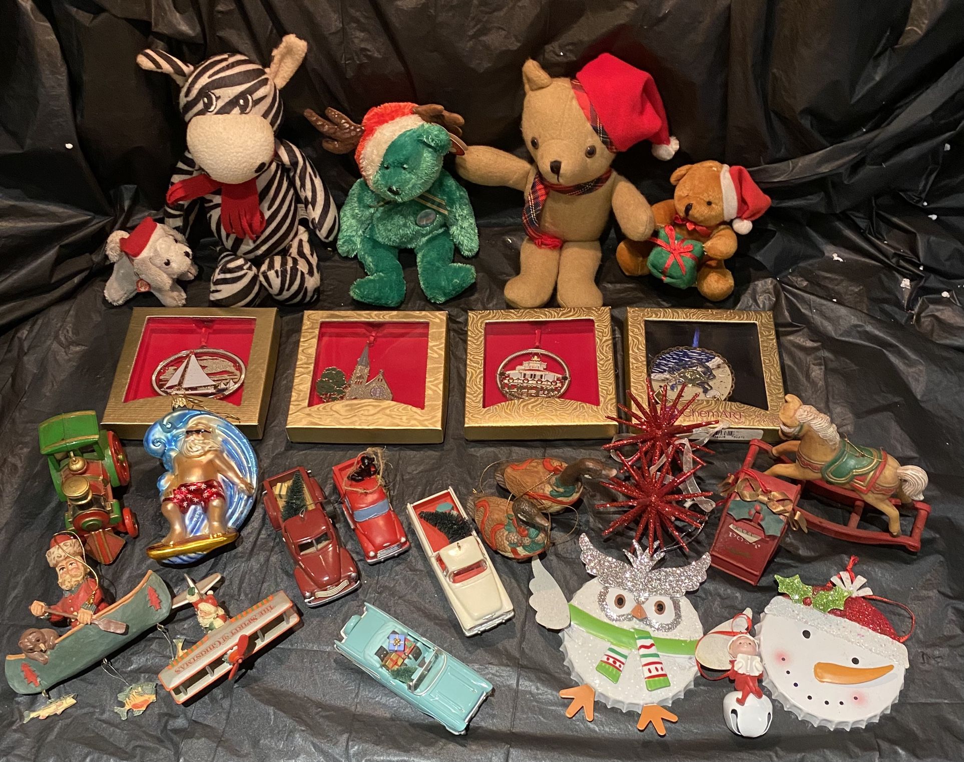 Vintage Christmas Lot Beanie Babies, Santa Ornaments, Cars And Misc Items 