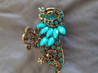 Peacock hair clip