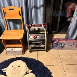 Husky 4.5 Gal Silent Air Compressor - 175 PSI - LIKE NEW