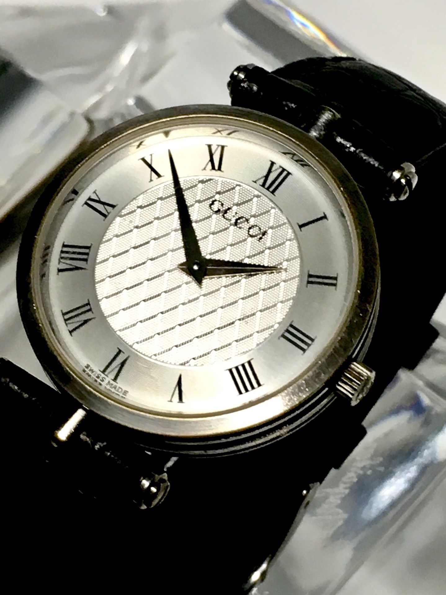 Gucci 2040m new arrivals