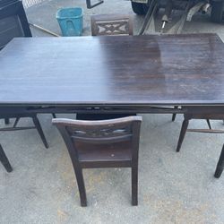 Dining Table And 4 Chairs 