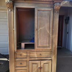 Solid Wood TV Sand / Armoire 