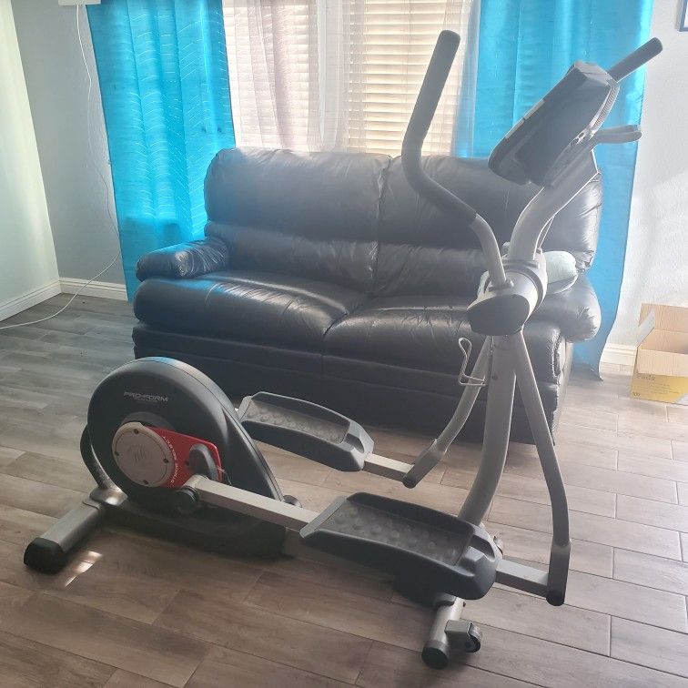 Pro-Form Space Saver 925 Elliptical