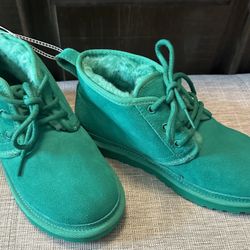 Emerald Green Neumel Uggs 6 @ 7