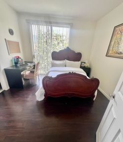Full size French bed