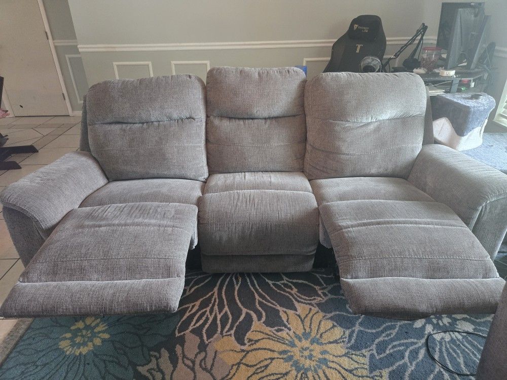Electric Reclining Couch