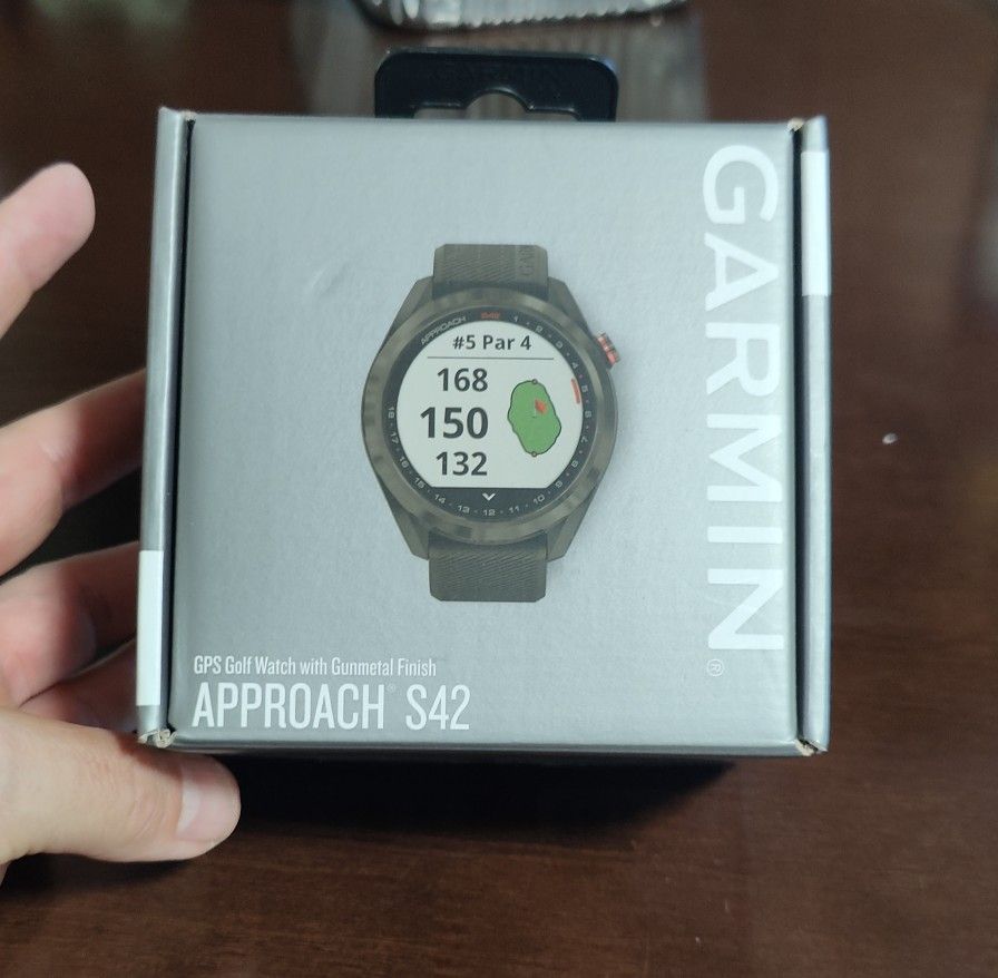 Garmin Approach S42