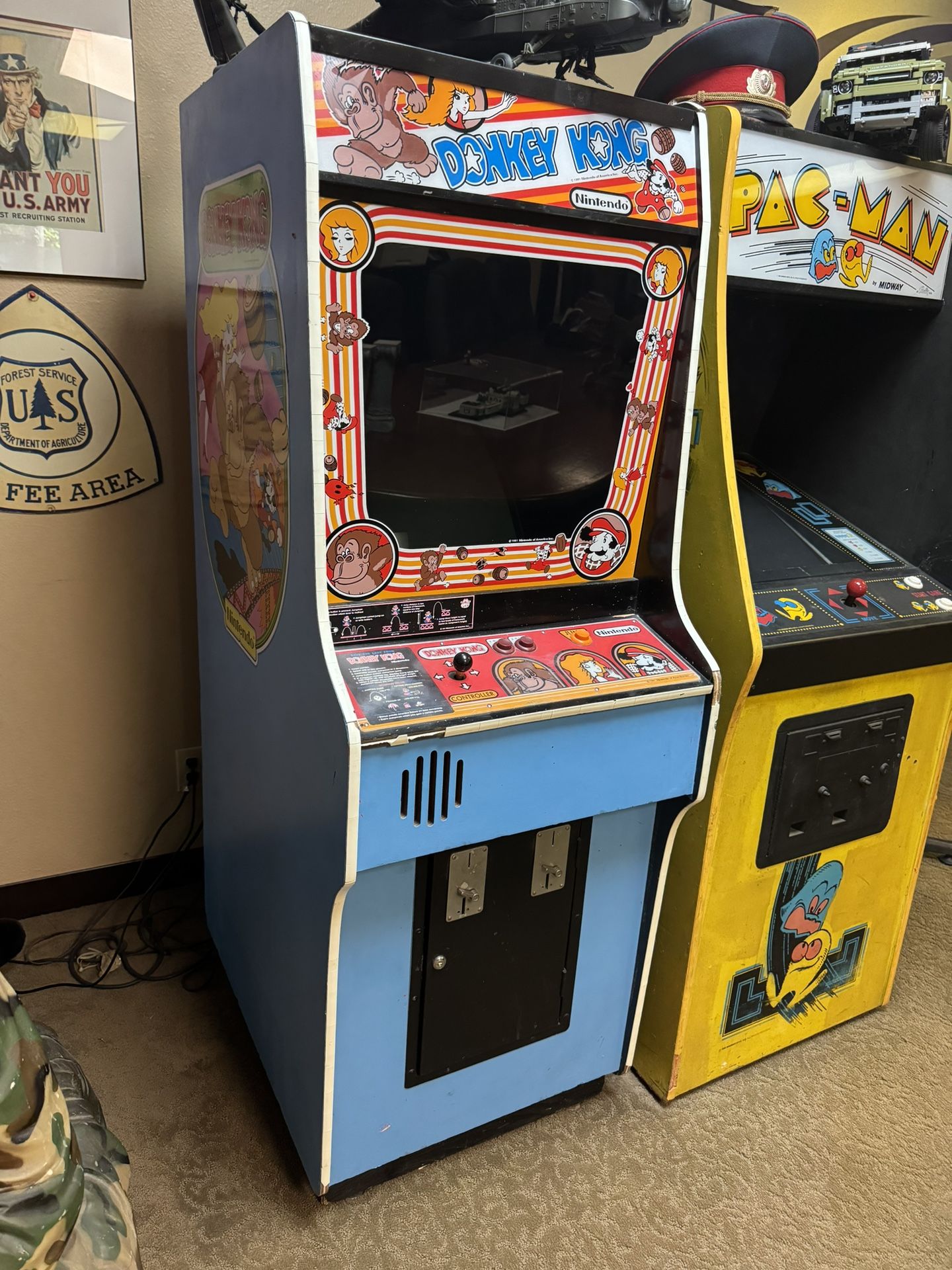 Stand Up Donkey Kong Arcade Game
