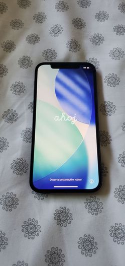 Apple iPhone 12