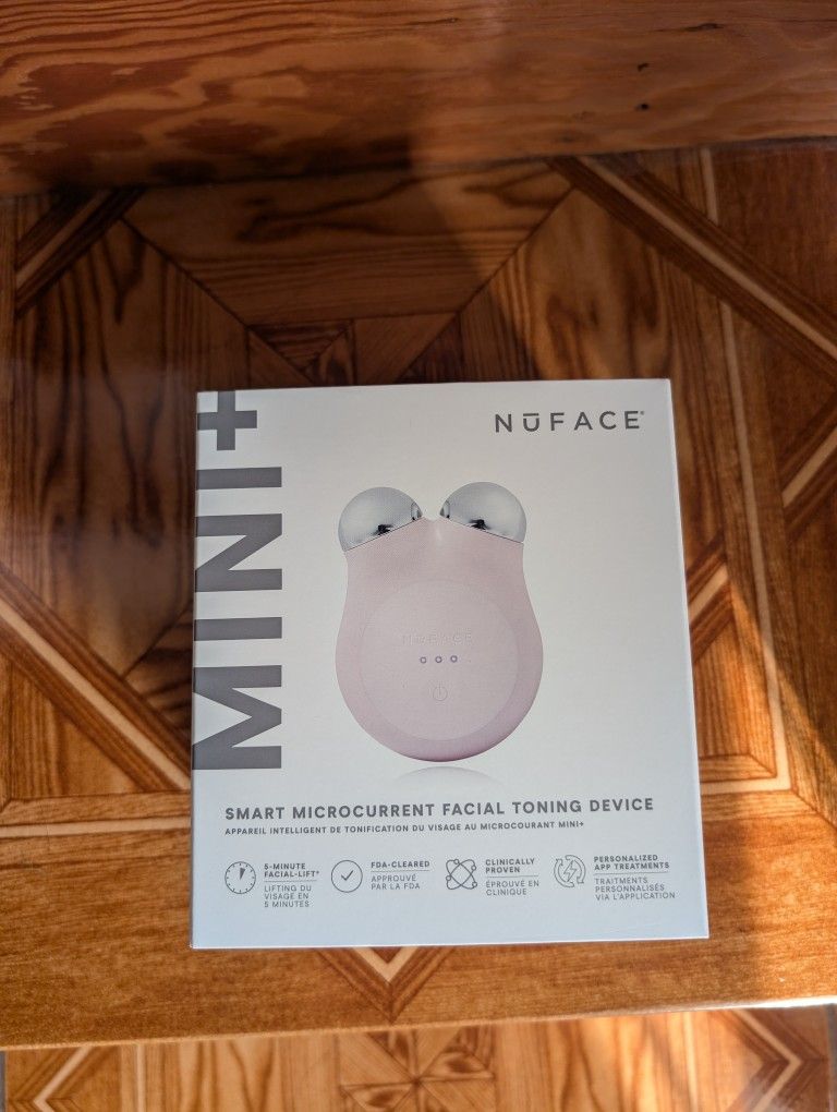 smart microcurrent facial toning device