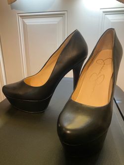 Jessica Simpson Black platform heels. Size 6.5