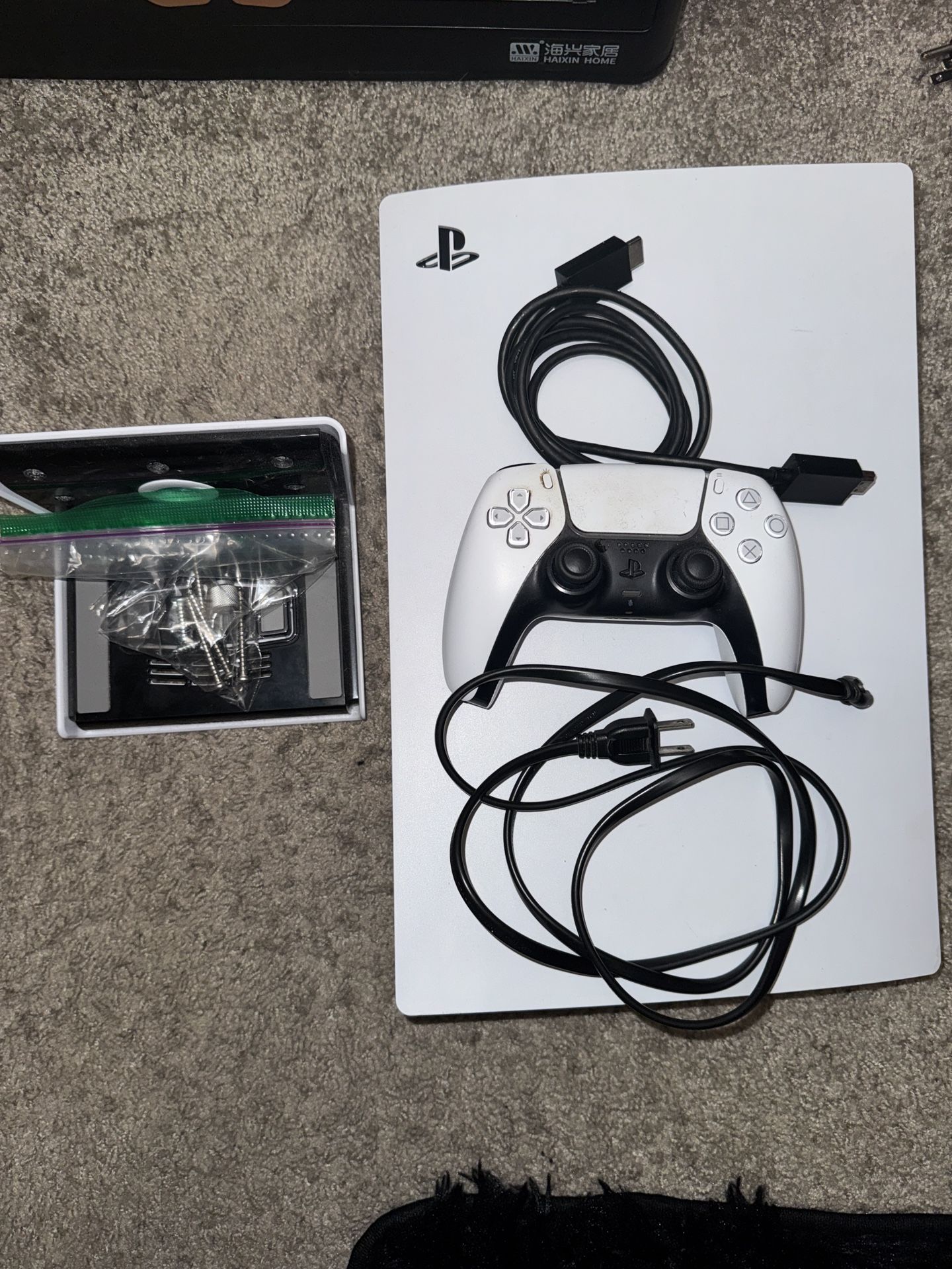 PS5 With 2TB WD BLACK and Wall Mount NEGOTIABLE