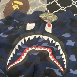 A BATHING APE