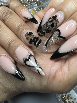 nails