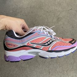Saucony Progrid Omni 9 Pink Purple Size 7.5 Women and 8.5 women