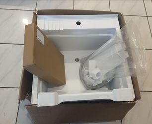 LOWE'S PROJECT SOURCE 24-in White Freestanding Utility Tub w faucet (MISSING 2 FEET)