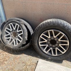 Set Of Rims For F250 Or F350 Truck 3 Of The Tires Good 