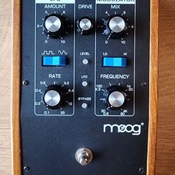 Moog Moogerfooger Ring Modulator MF-102