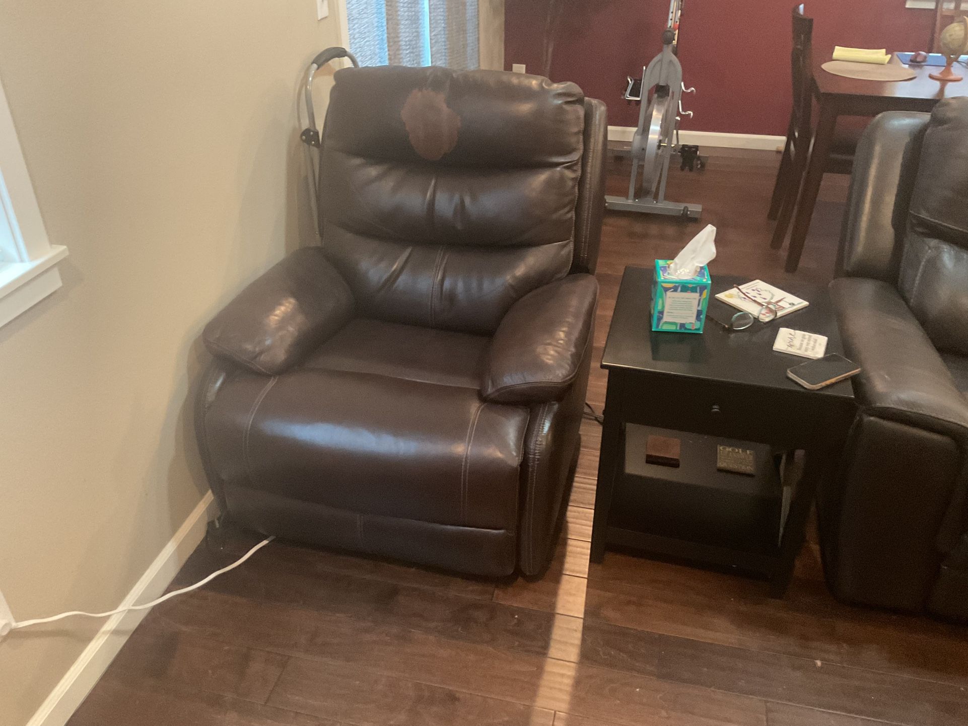 Recliner-Electric 