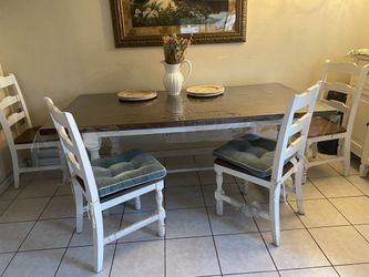 DINING TABLE