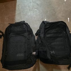 2 Backpacks 