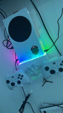 xbox series s (I TAKE TRADES)