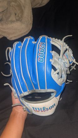 Wilson A2000 Autism Speaks Edition DP15 Model 11.5