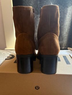 Abound brown booties z 8