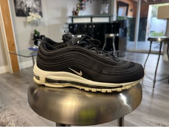🔥Nike AirMax 97🔥size 8.5us