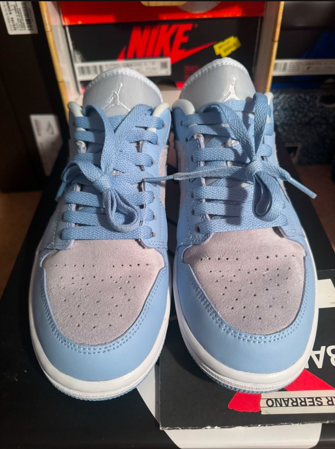 NIKE AIR JORDAN 1 LOW WOMEN FOOTBALL GREY ALUMINUM Sz 7W or 5.5Y