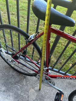 Diamond Back Road Bike Red
