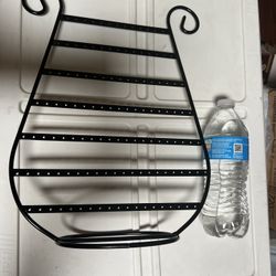 New Vintage Black Metal Scroll Detail Earring Holder 