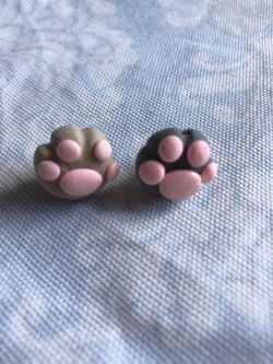 Cute cat paw earrings