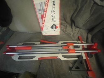 Professional tile cutter.