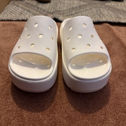 Croc platforms women’s 10/ men’s 8