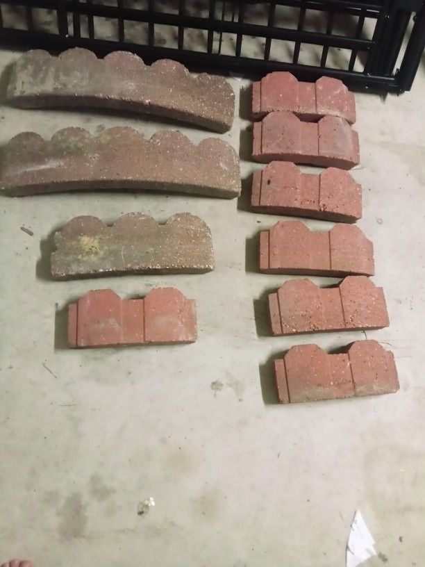 12 in. x 2 in. x 5.25 in. River Red Straight Scallop Concrete Edger

