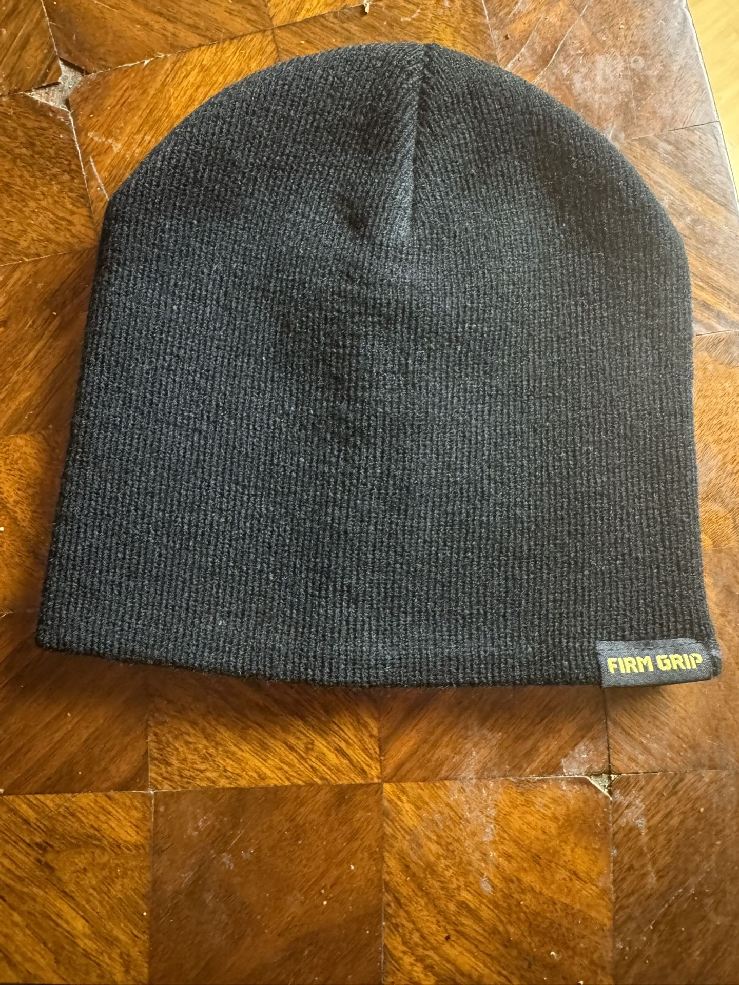 FIRM GRIP BLACK BEANIE