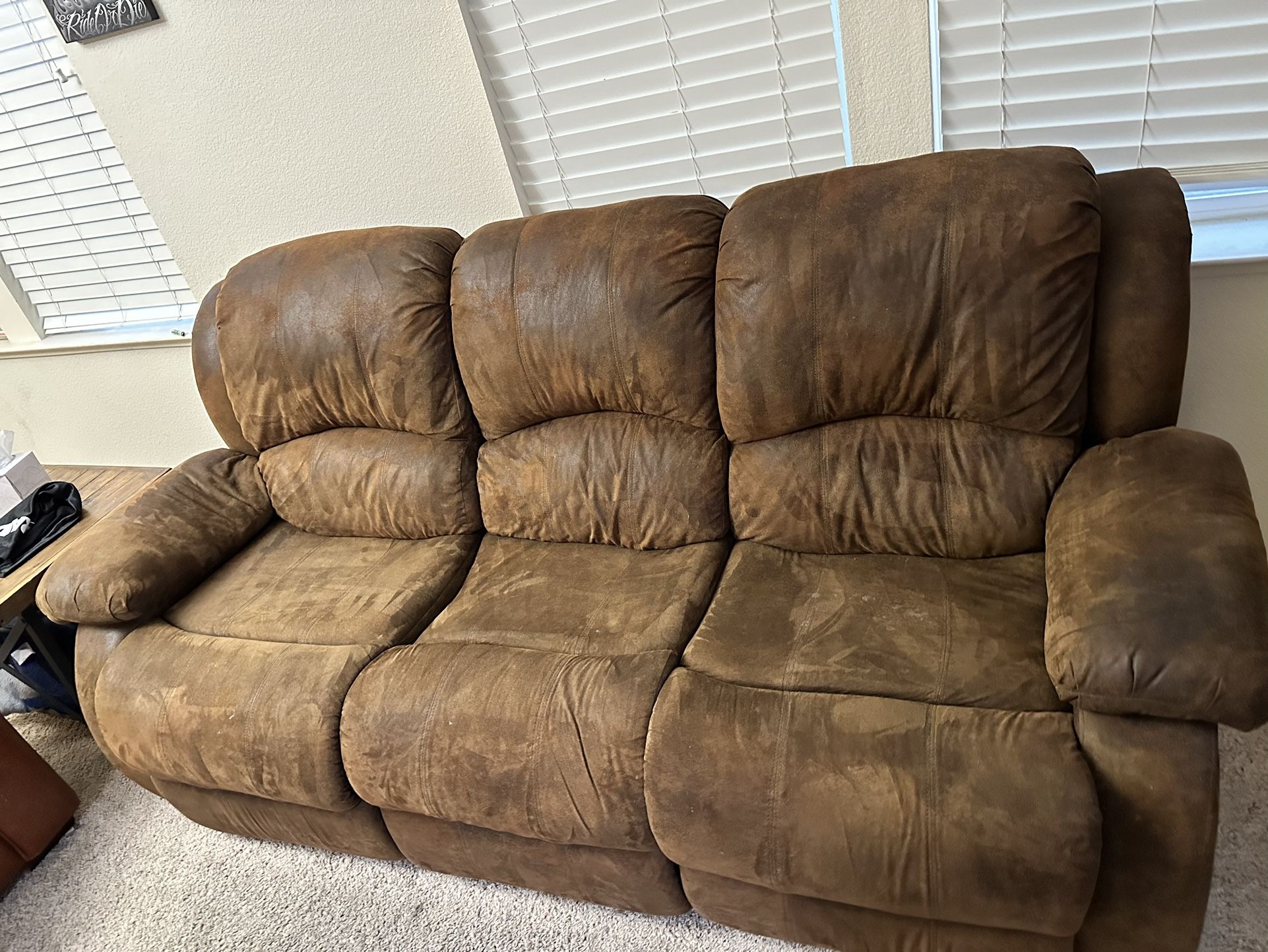 Reclining Brown Couch For Sale for Sale in Spanish Springs, NV OfferUp