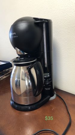 Black And Silver Coffee Maker . Blanco Con Plateado Cafetera.