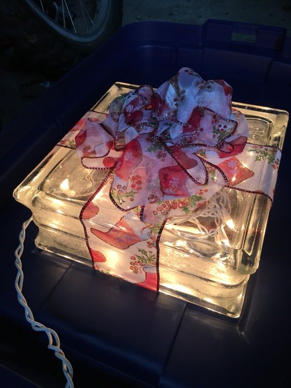 Glass light up present