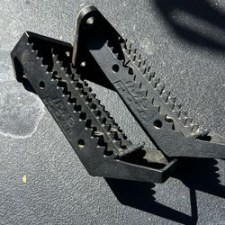 Yfz rolldesigns foot pegs 