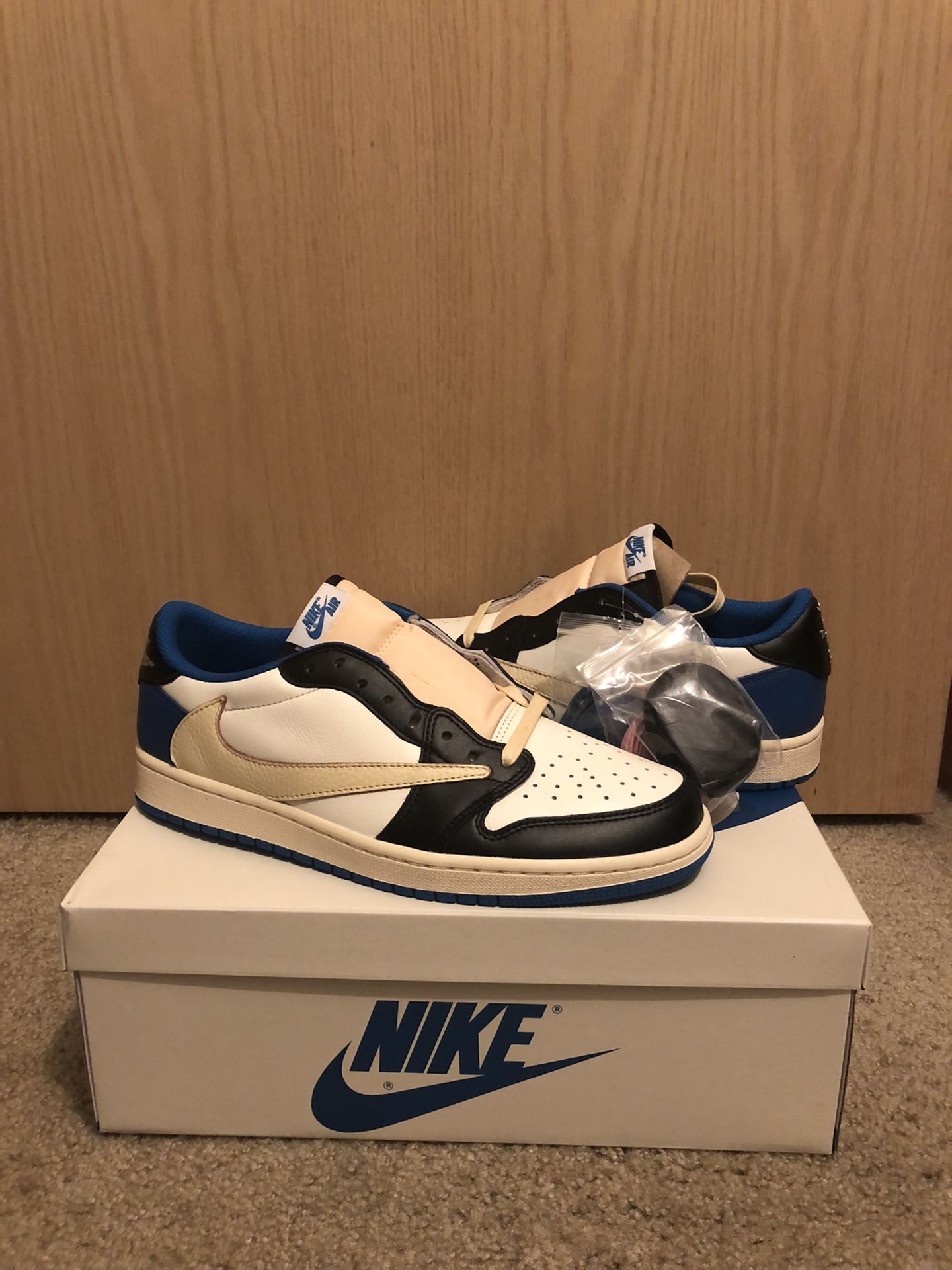 Jordan 1 Travis Scott X Fragment 