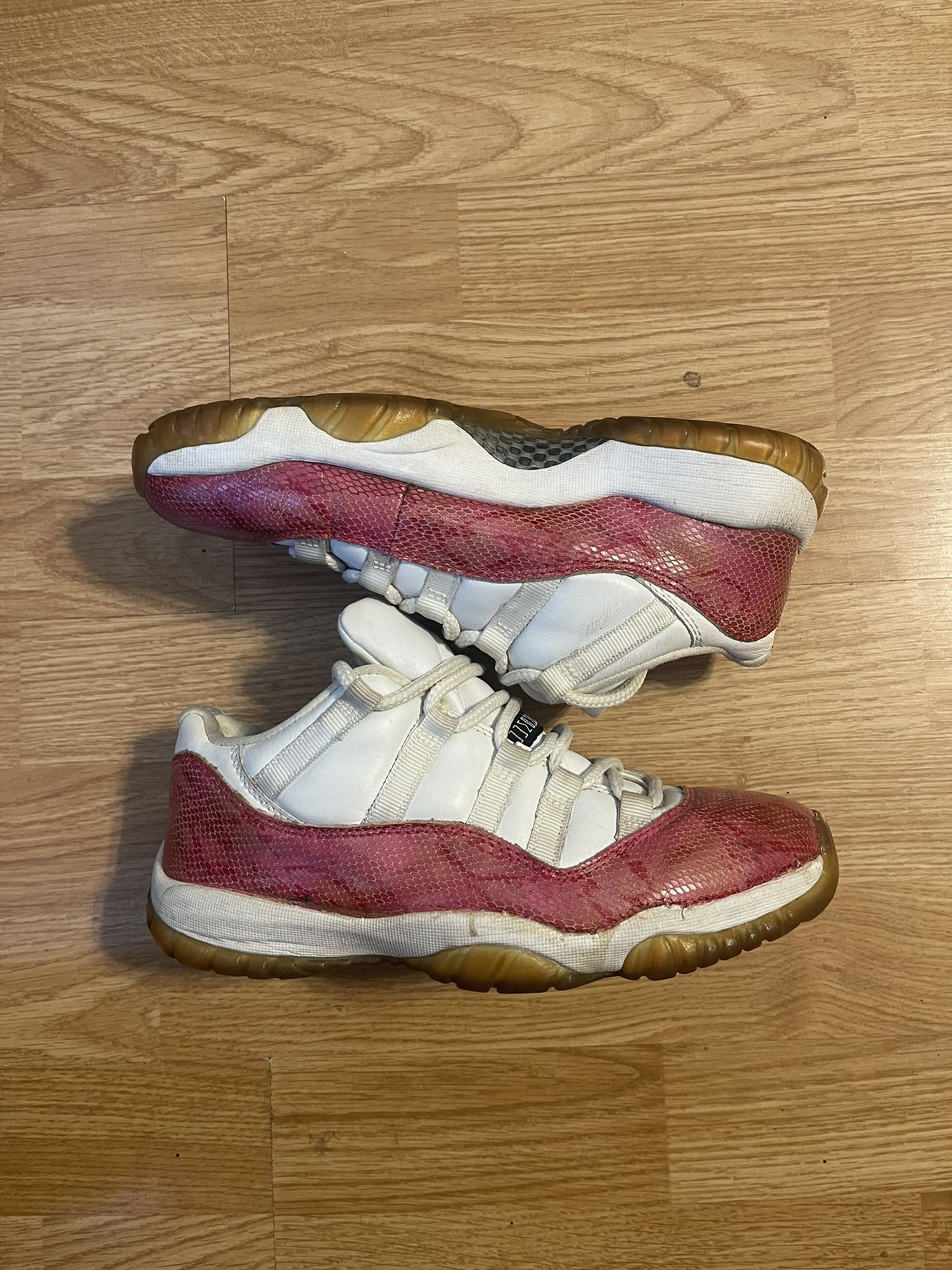 HOT] Gucci Red Snake Air Jordan 11 Sneakers Shoes Hot