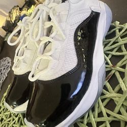 Jordan’s Shoes Size 5Y / 6.5 Women’s 