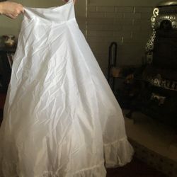 Wedding Dress Quinceneria Dress Underskirt for Sale in Tucson