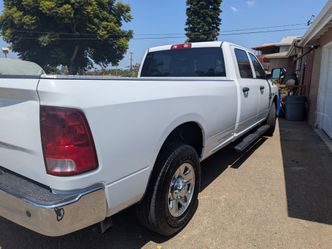 2017 2500 Dodge Ram  5.7 eng. 2 w drive white LB  49,700 miles