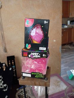 Brand new jelly squishy and ice cream in the box
