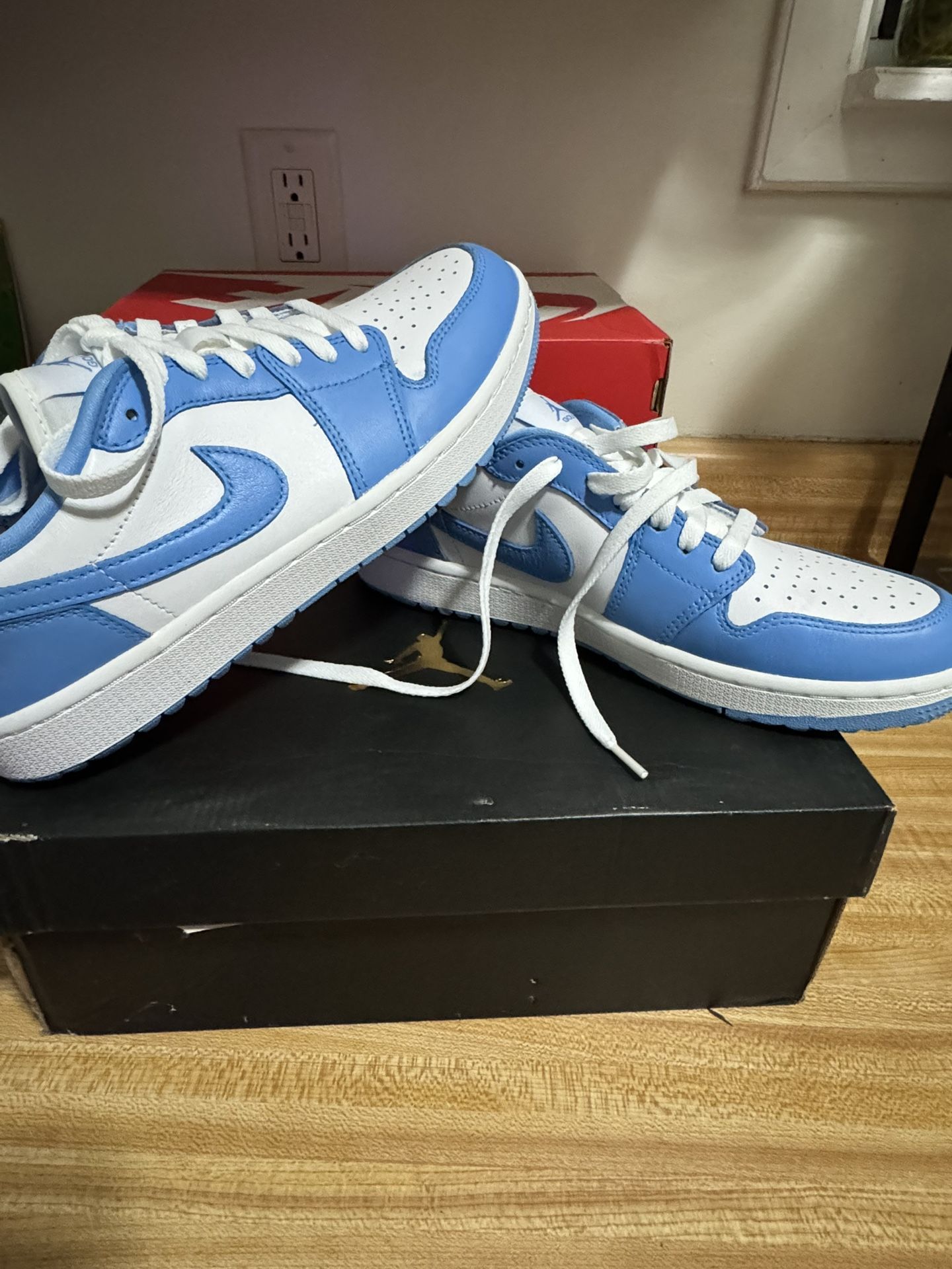 Size 9 Men Nike Jordan