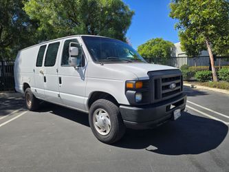 2011 Ford E350